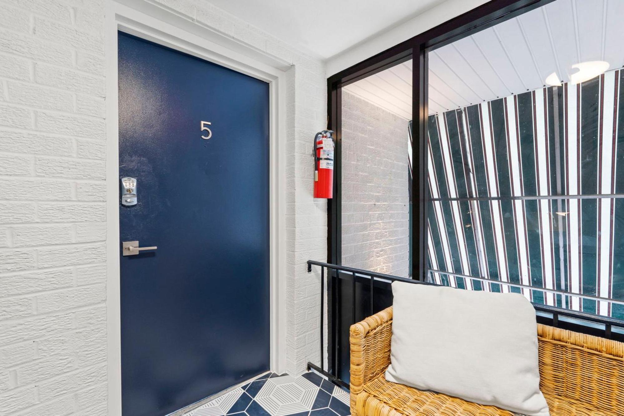 West Taylor Run Hotel Alexandria Εξωτερικό φωτογραφία