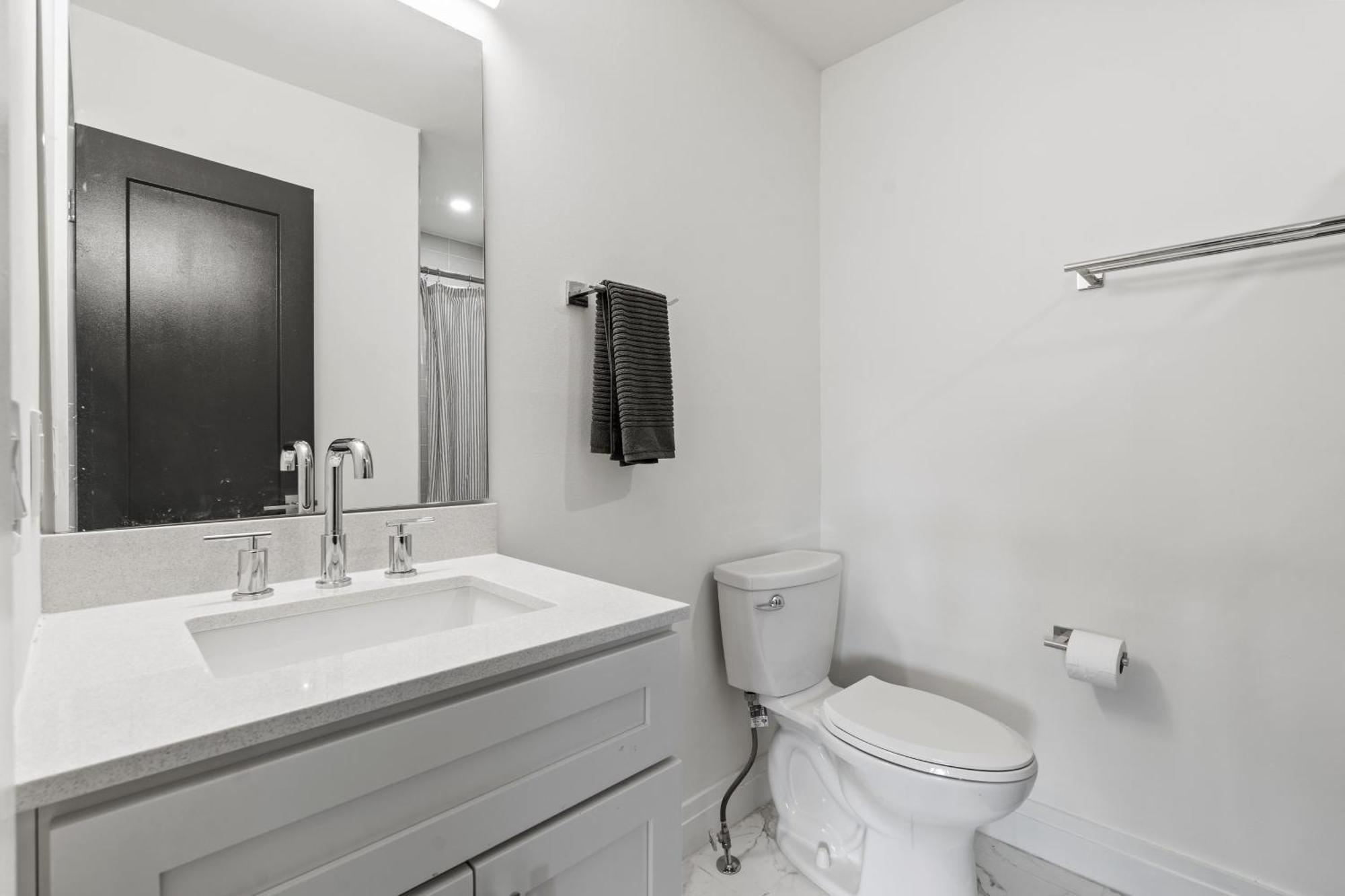 West Taylor Run Hotel Alexandria Εξωτερικό φωτογραφία